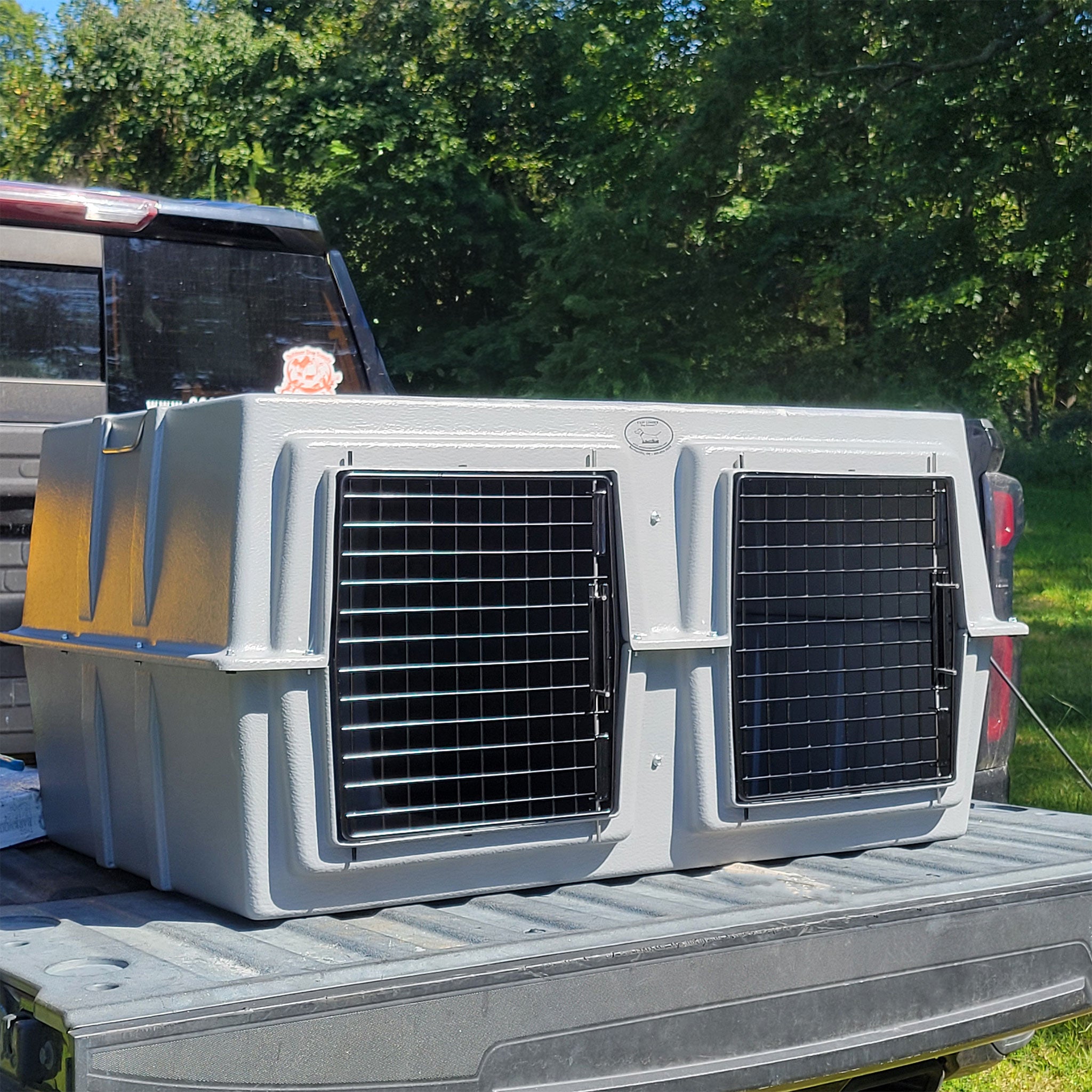 EZ-XL by Easy Loader Dog Kennels on truck